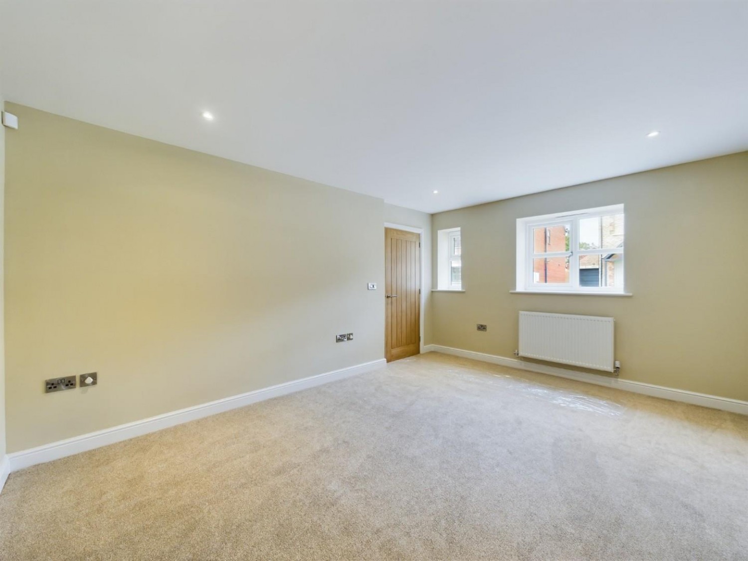 3 bedroom House for Letting Cleveland Avenue, East Village, North Hykeham