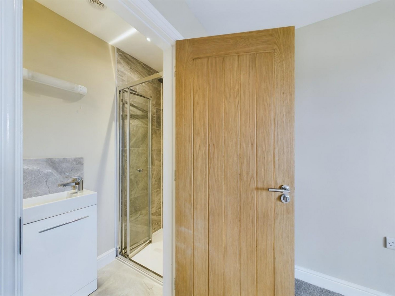 3 bedroom House for Letting Cleveland Avenue, East Village, North Hykeham