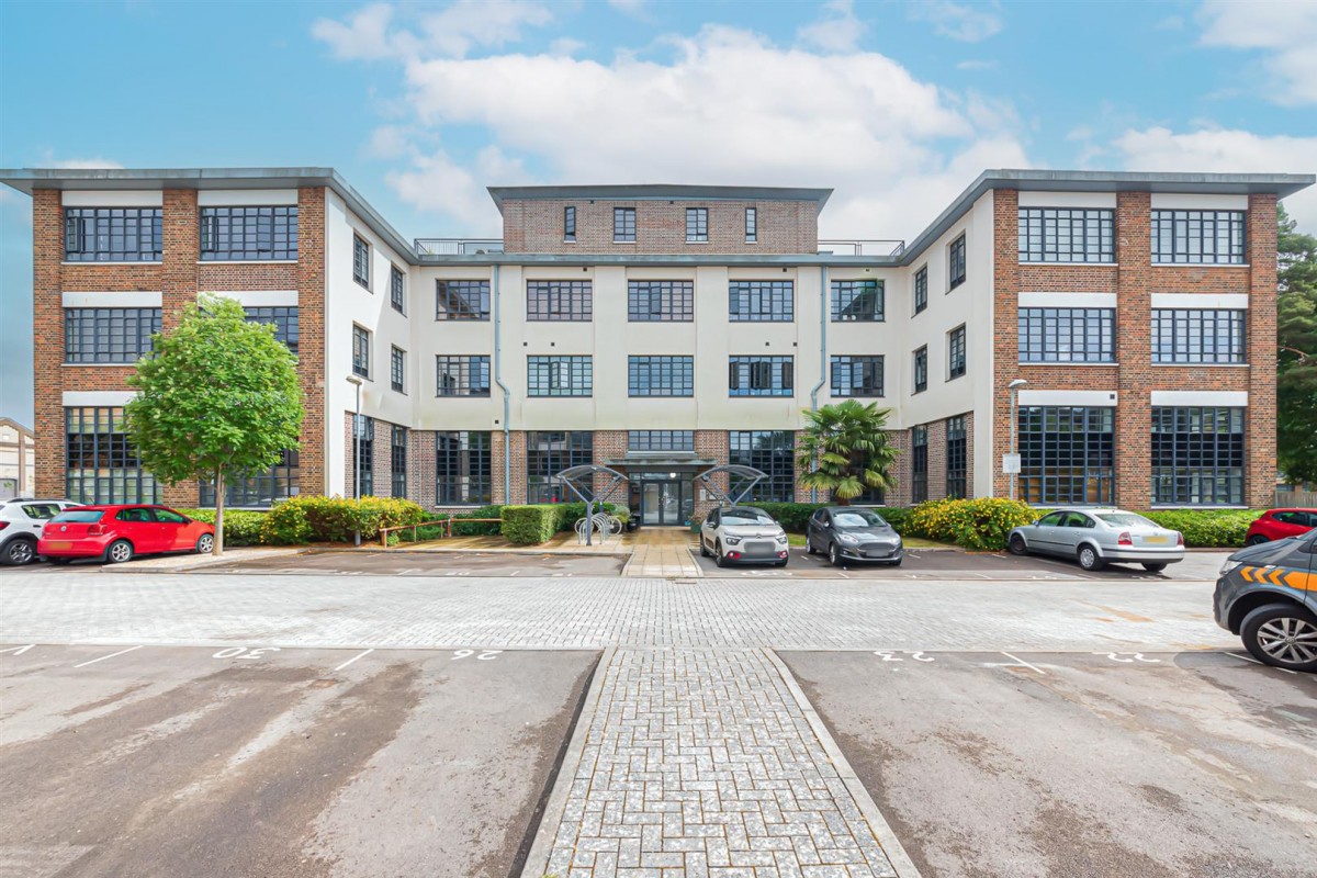 O'gorman Avenue, Farnborough