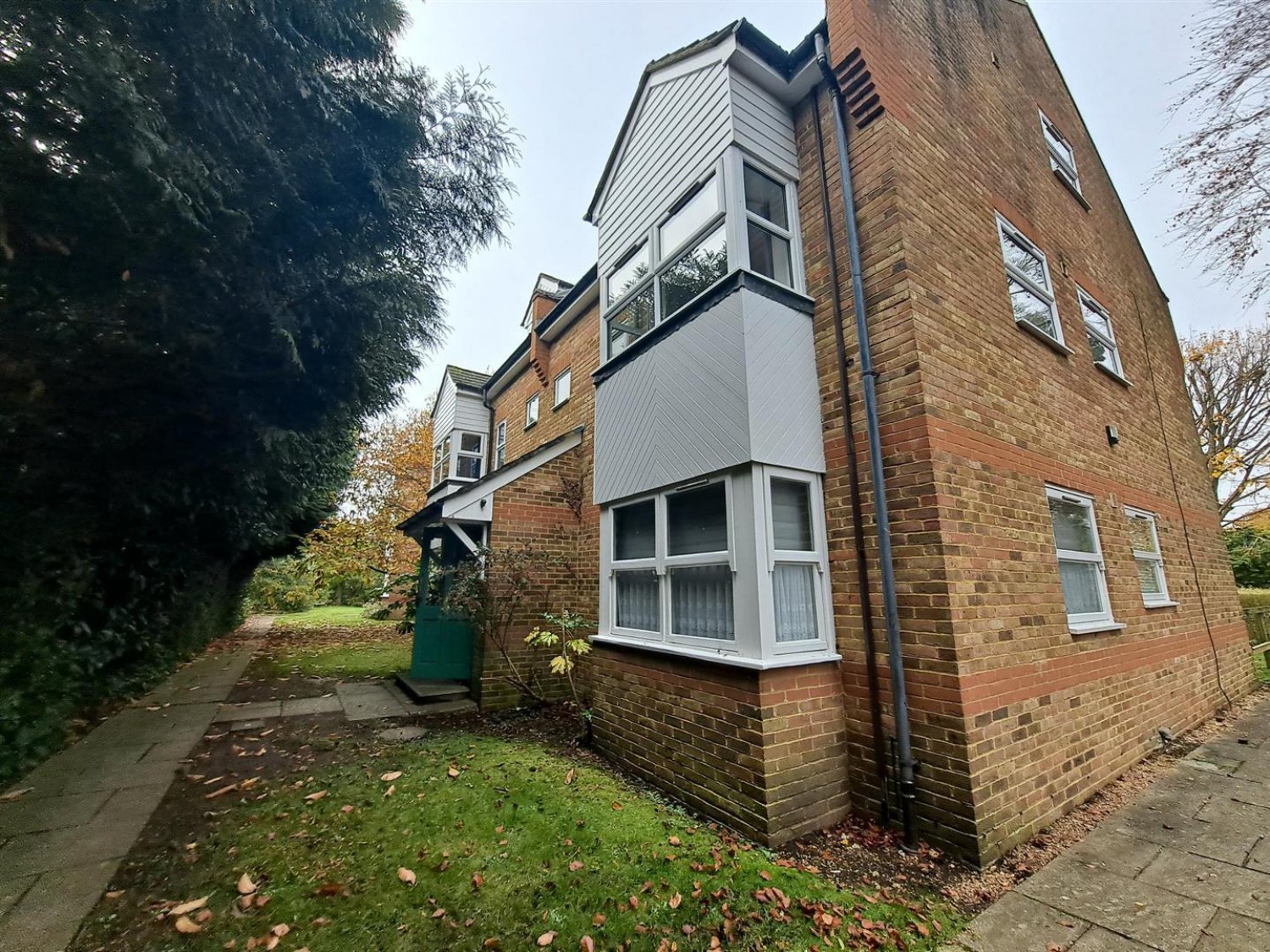 1 bedroom Flat for Letting Church Road West, Farnborough