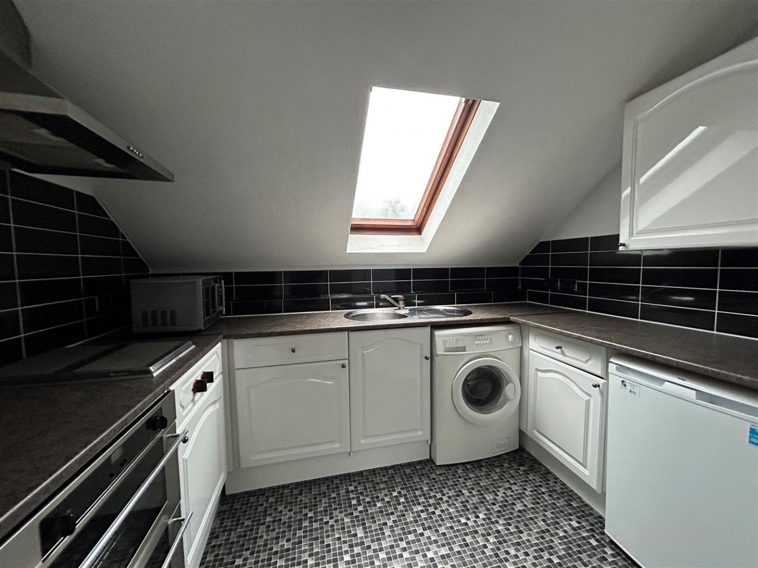 1 bedroom Flat for Letting Church Road West, Farnborough