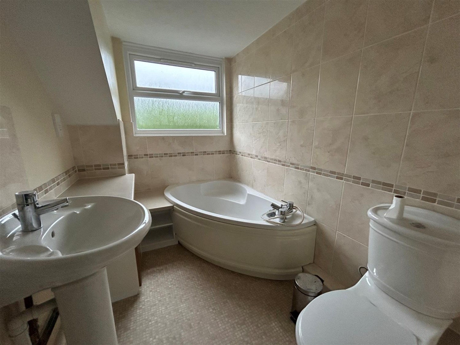 1 bedroom Flat for Letting Church Road West, Farnborough