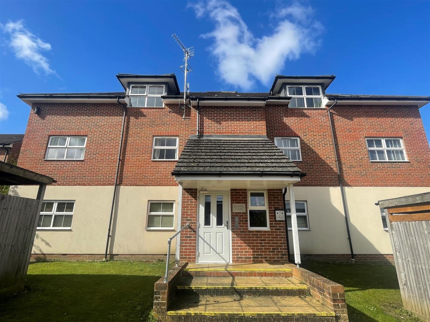 Bedford Court, Farnborough