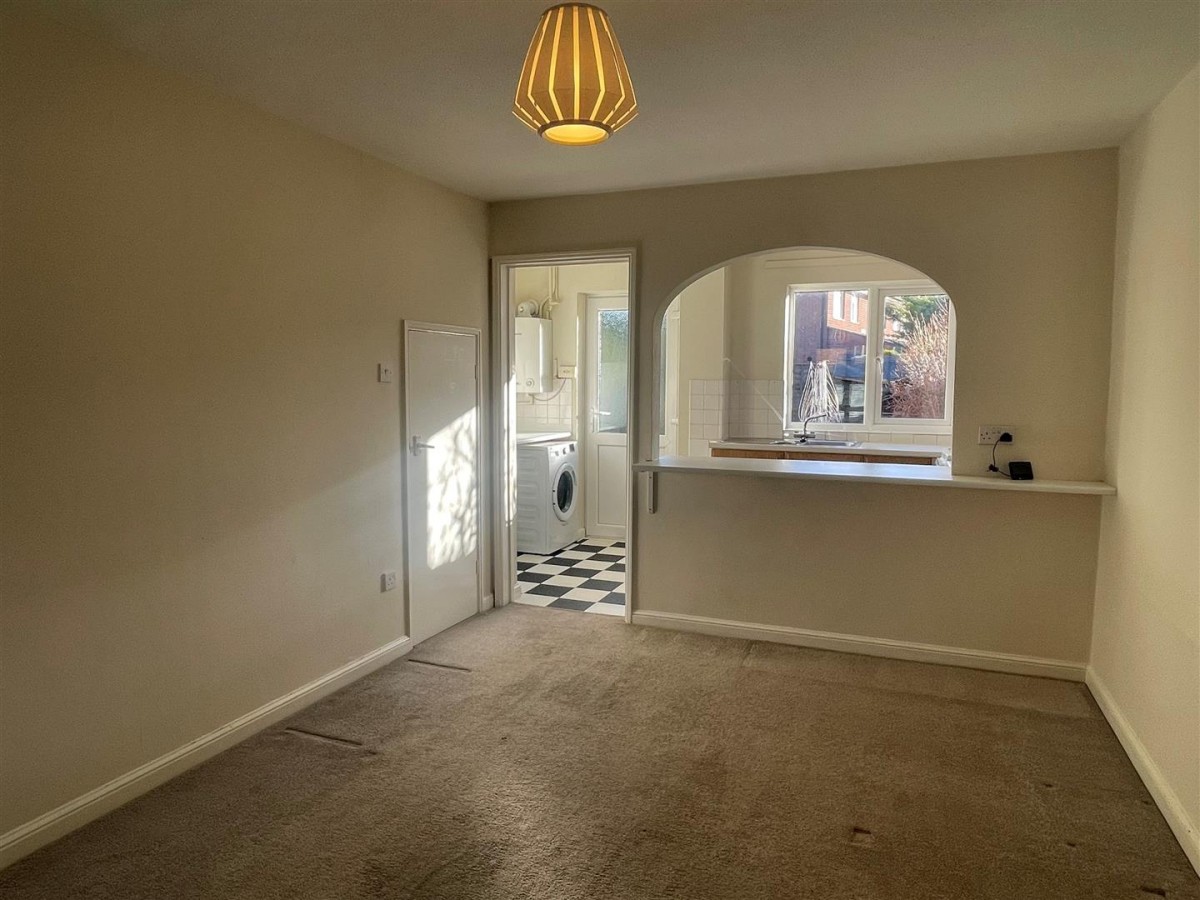 Griffon Close, Farnborough