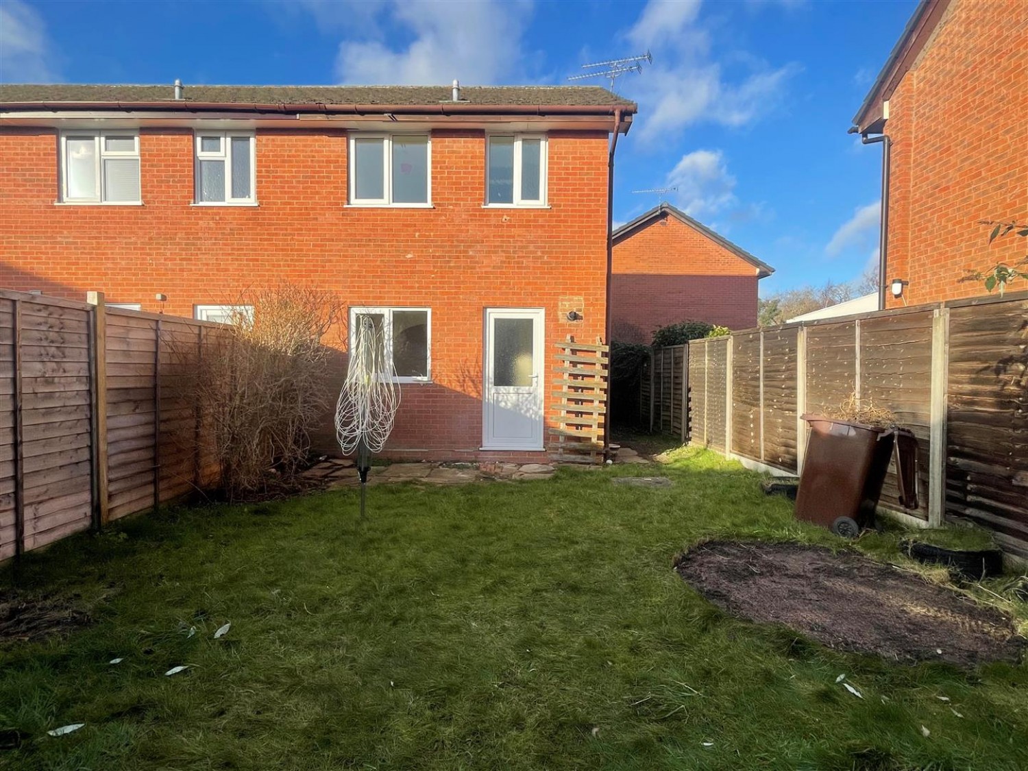 Griffon Close, Farnborough