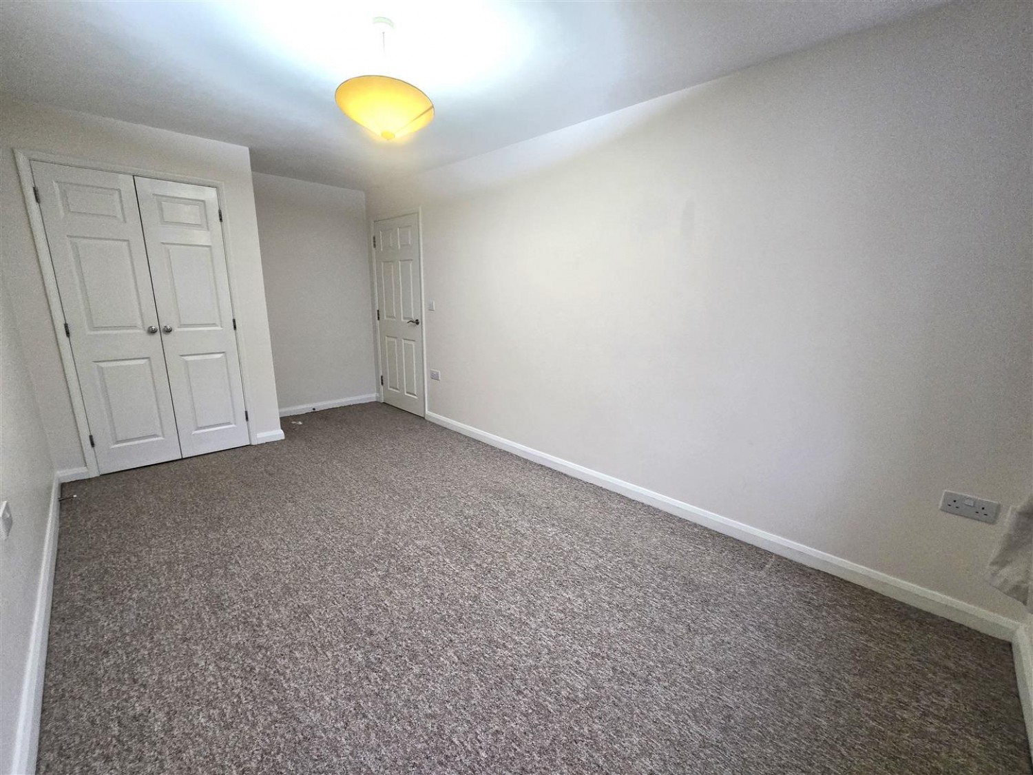 2 bedroom Flat for Letting Jubilee Hall Road, Farnborough