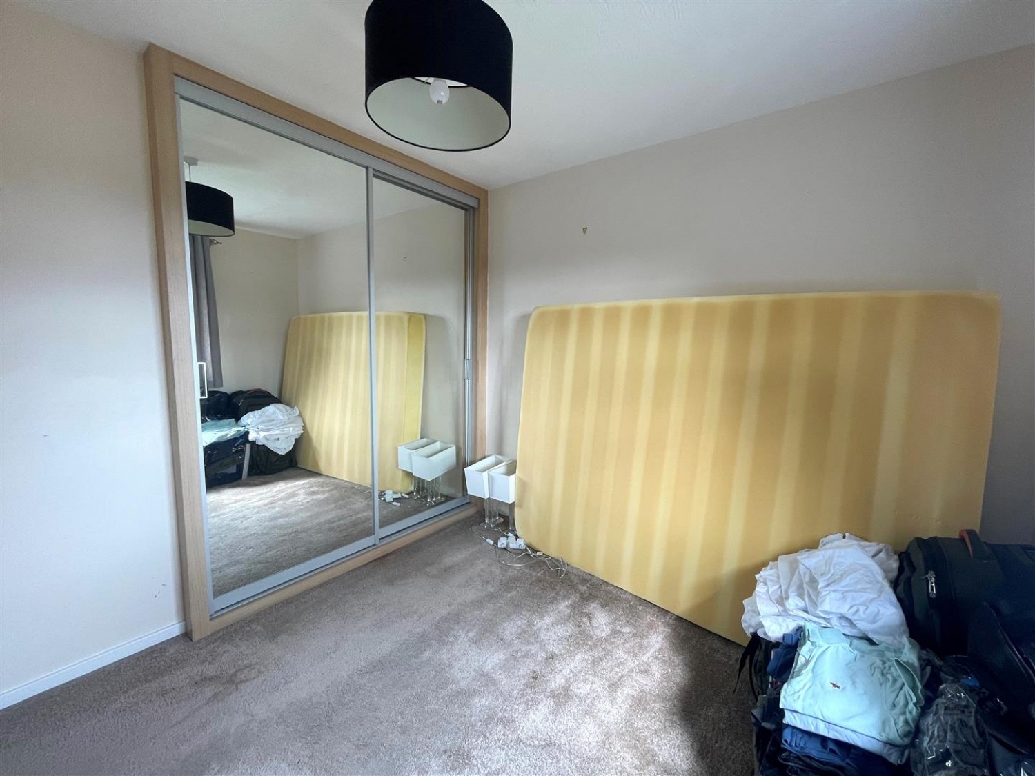 Yew Tree Close, Farnborough