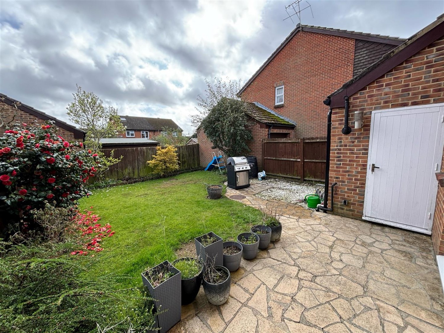 Yew Tree Close, Farnborough