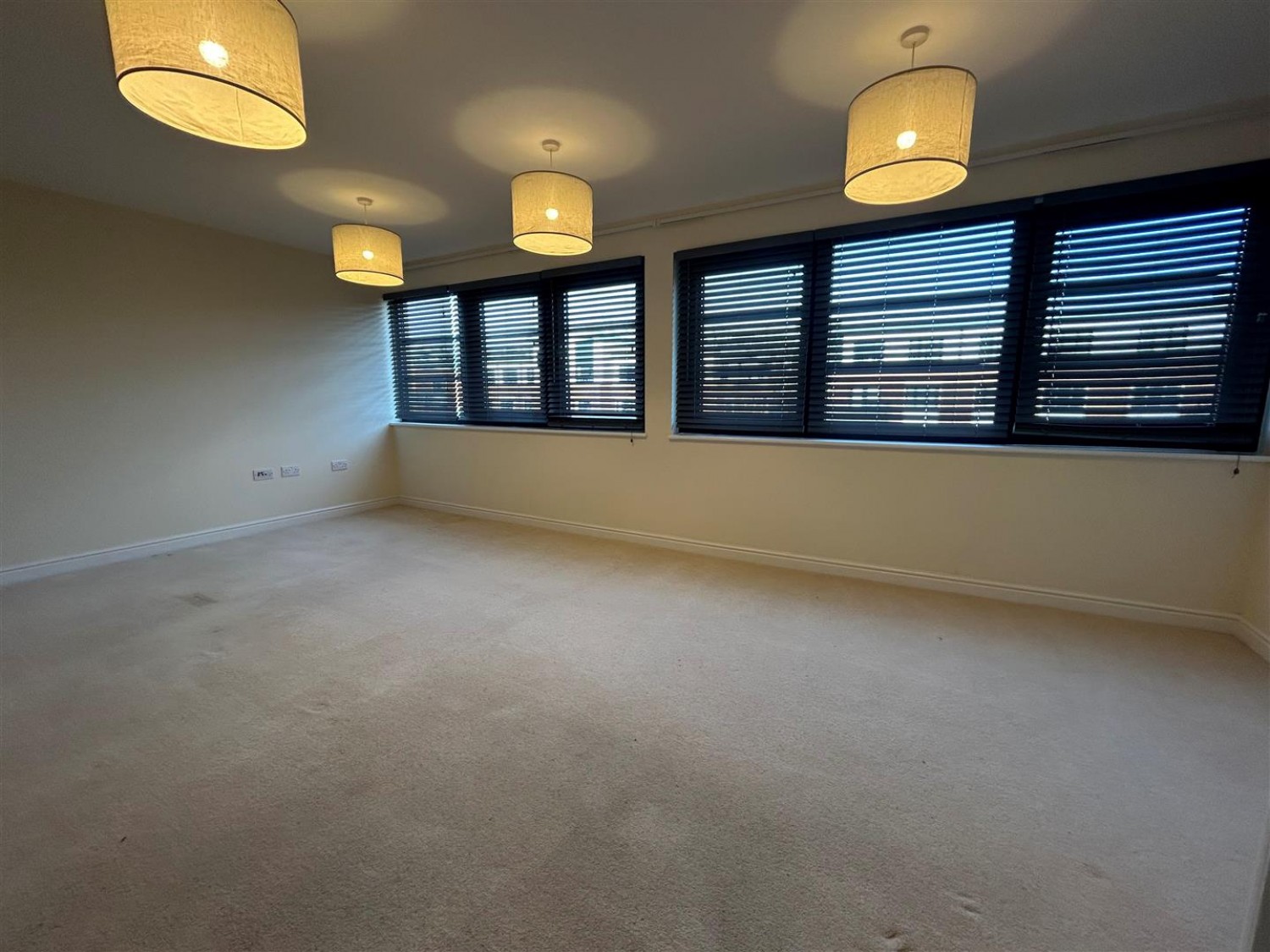 Kestrel Road, Farnborough, Hants