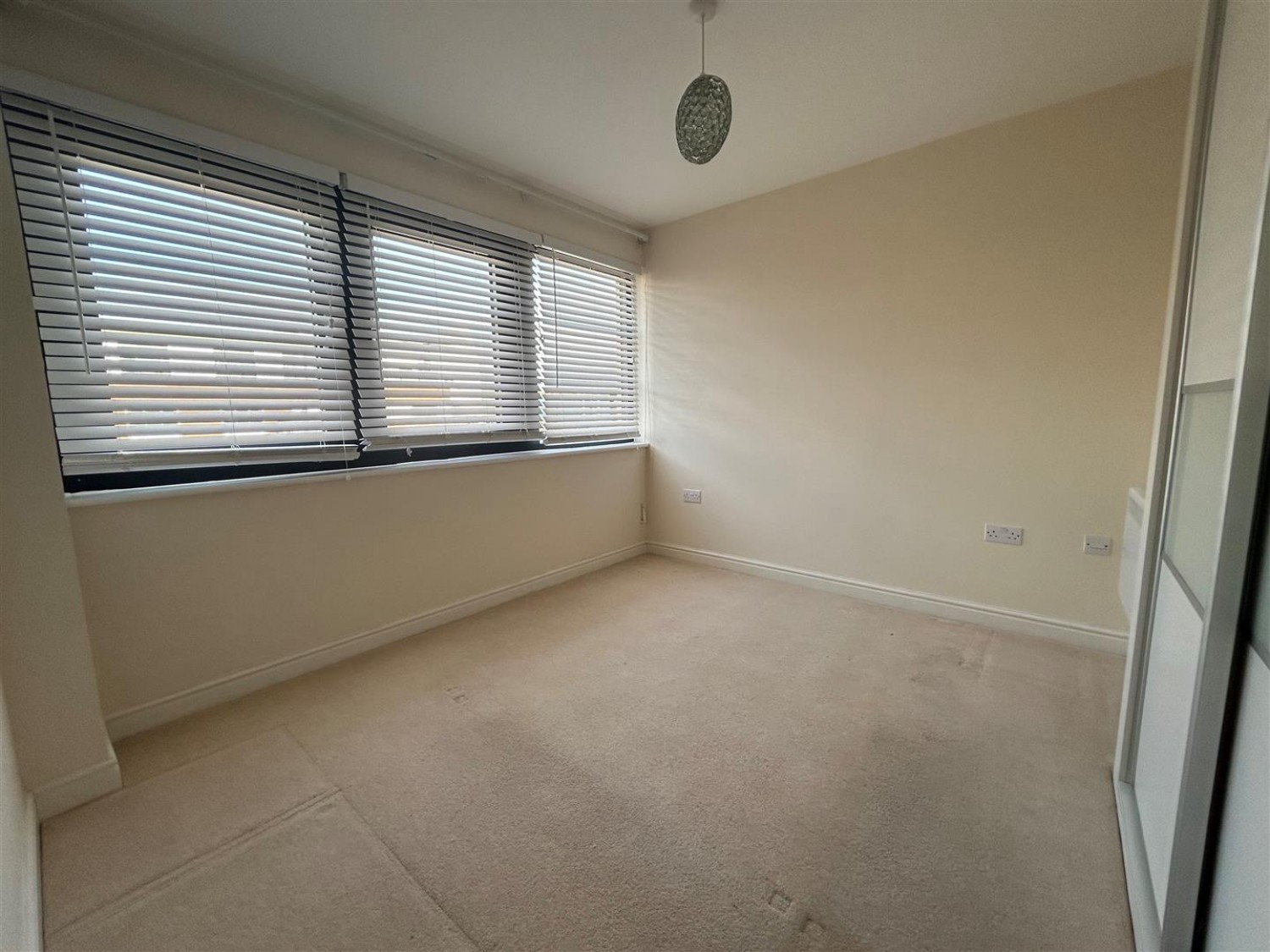 Kestrel Road, Farnborough, Hants