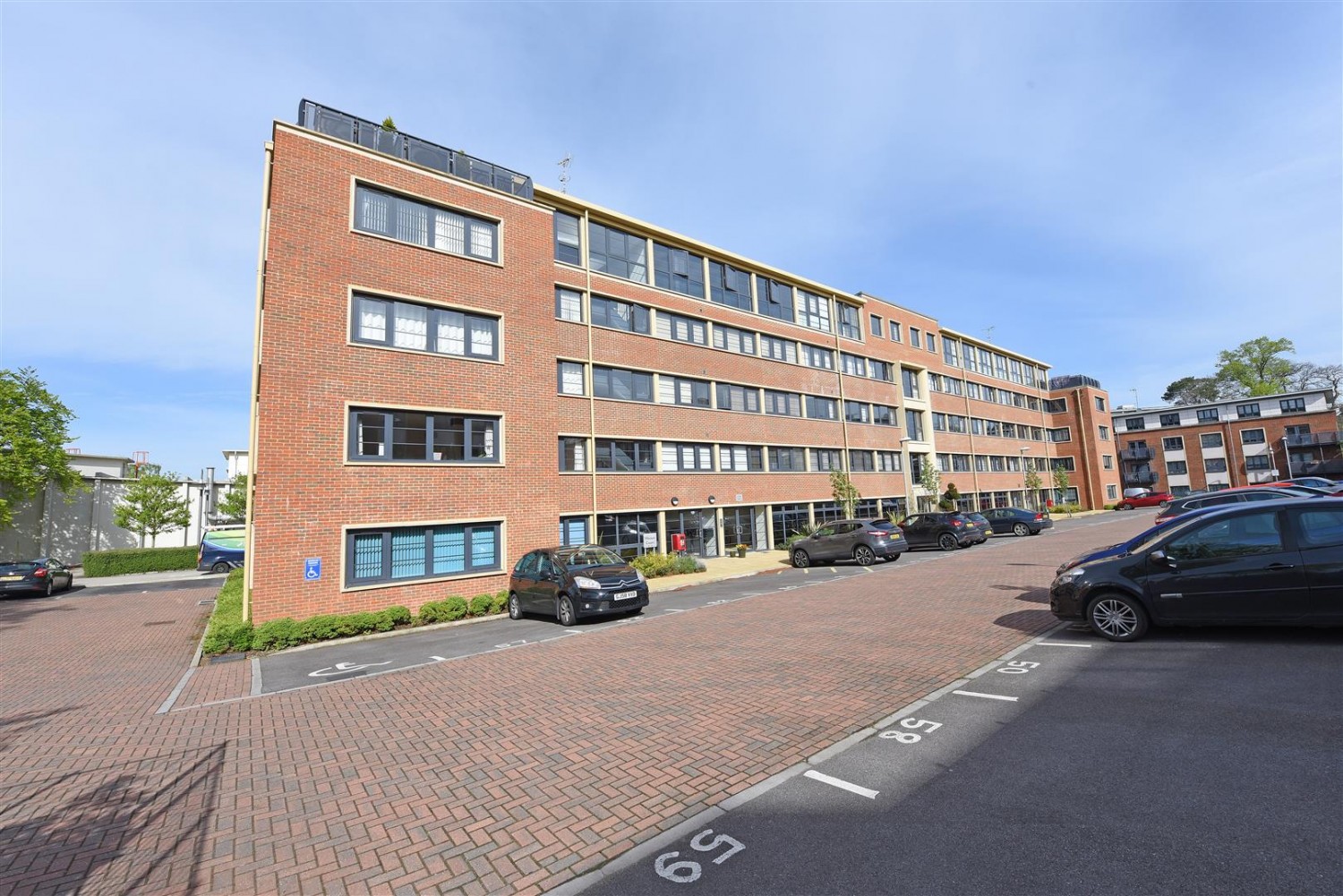 Wessex Court, Kestrel Road