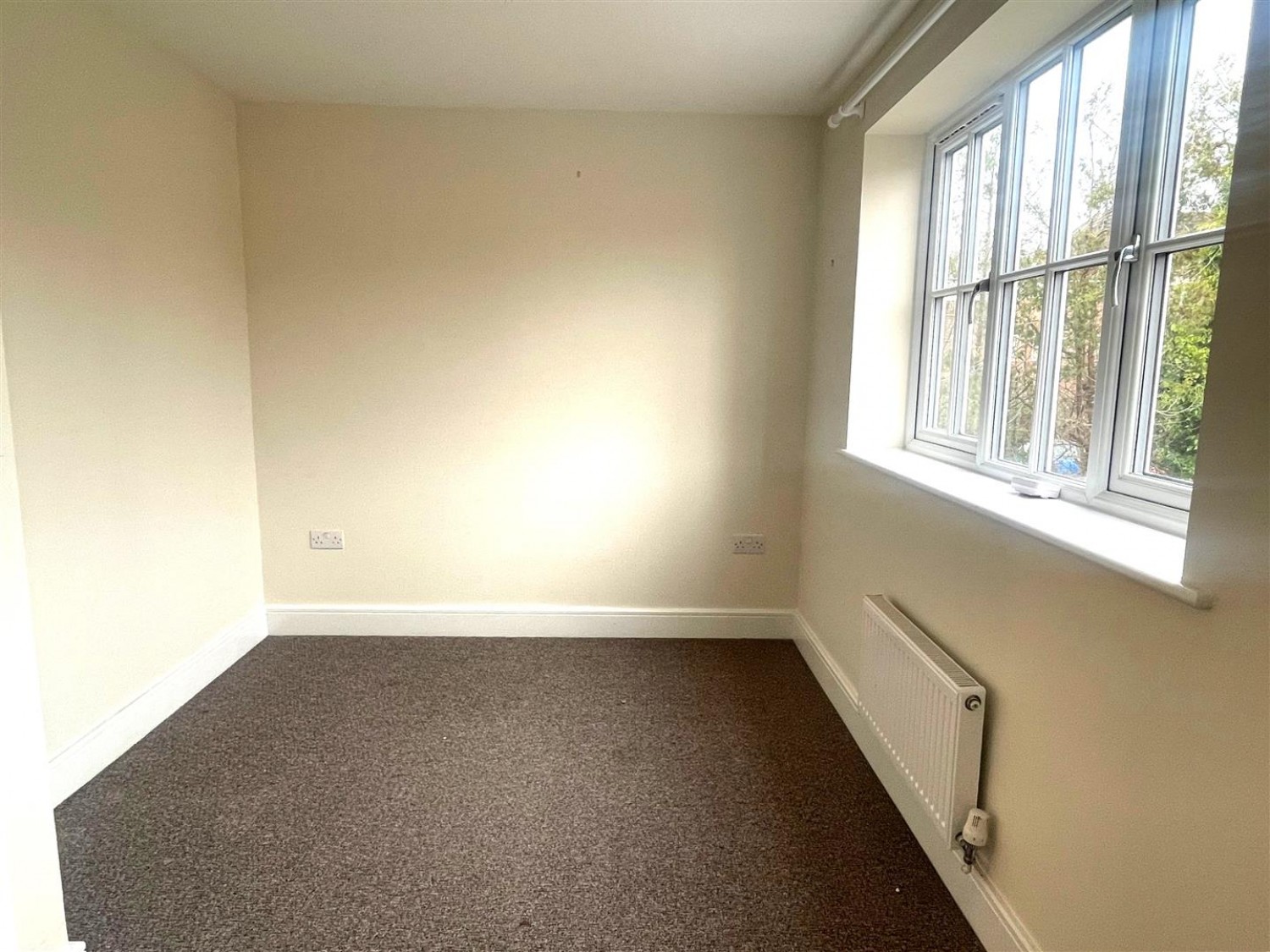 Kensington Place, Farnborough