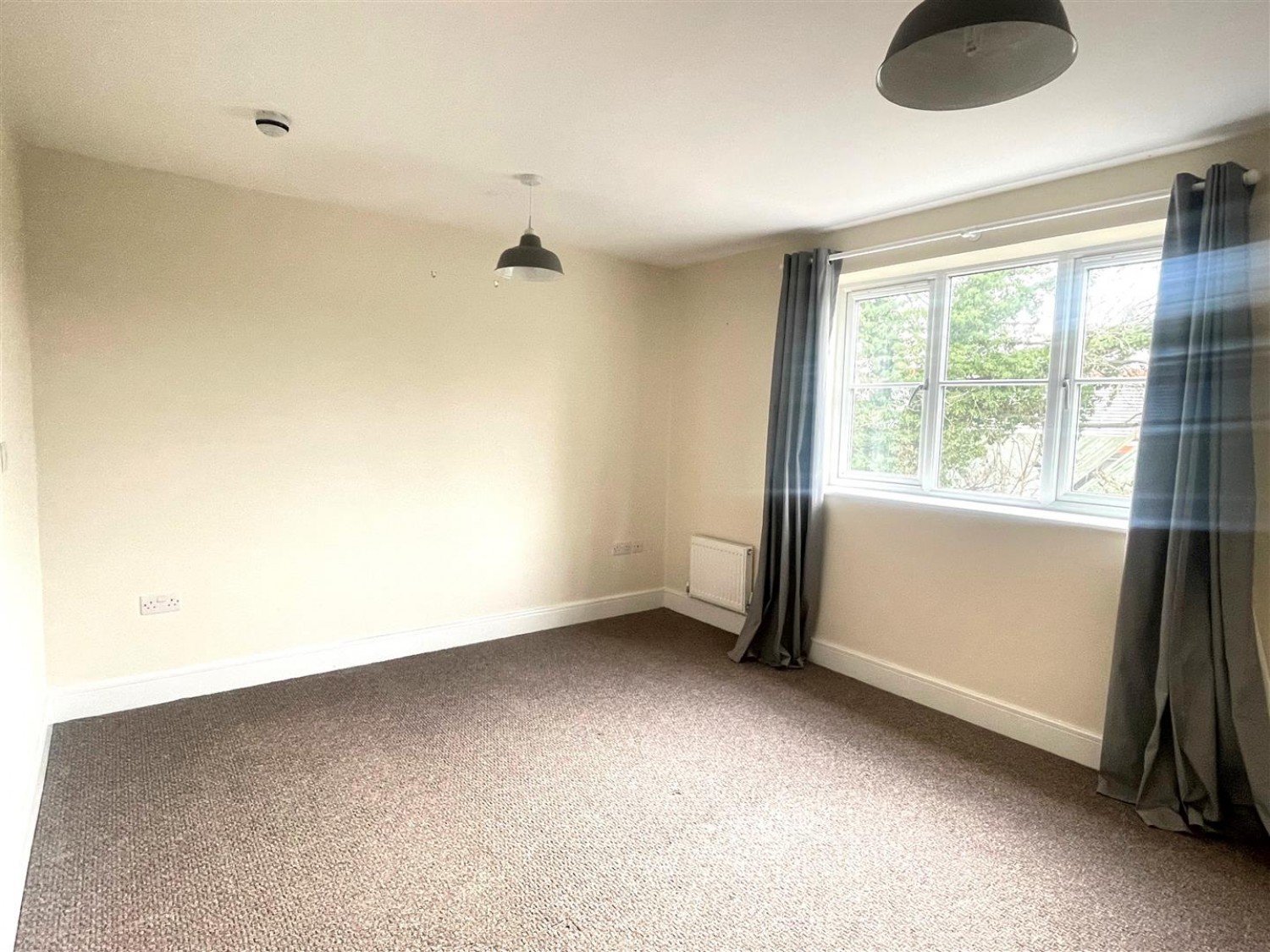 Kensington Place, Farnborough