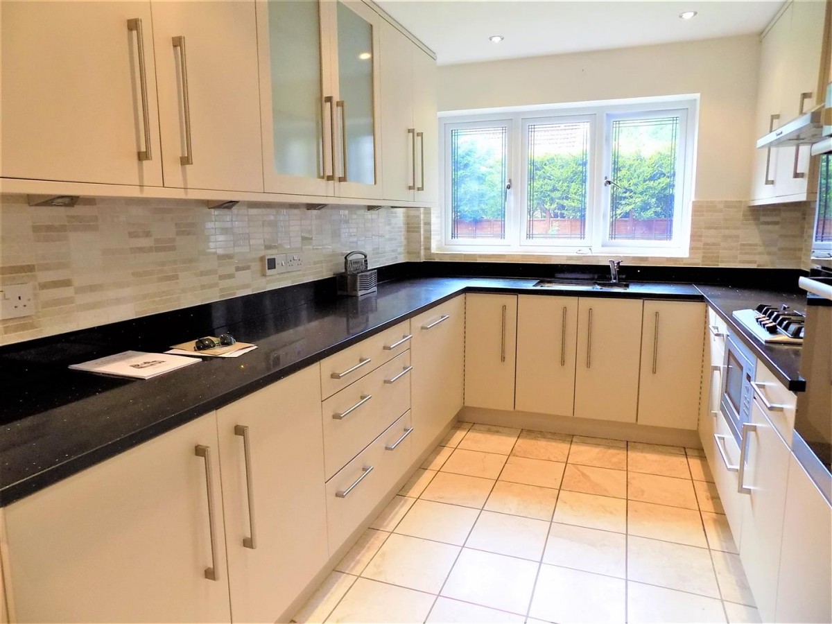 Barberry Close, Fleet