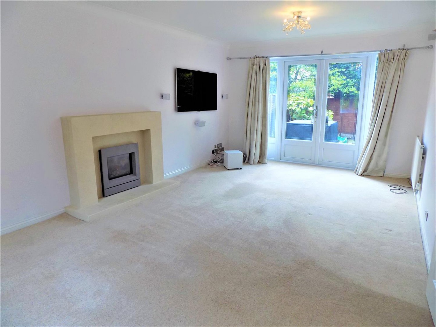 4 bedroom House for Letting Barberry Close, Fleet