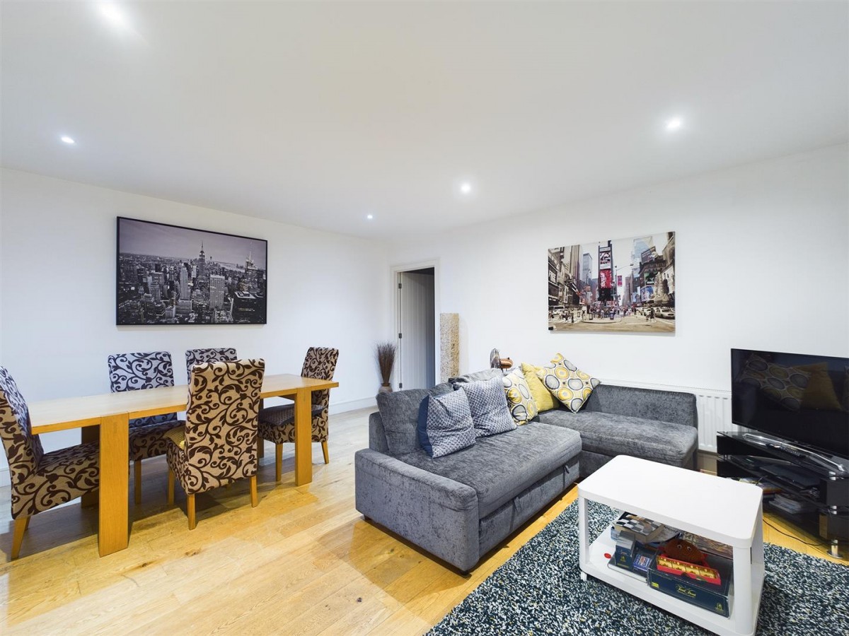 Museum Court, Lincoln