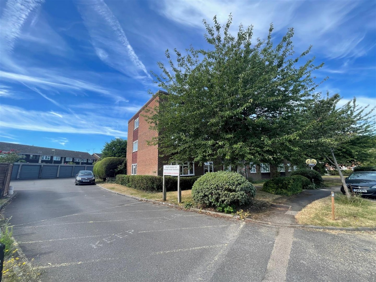 Ellison Way, Tongham, Farnham