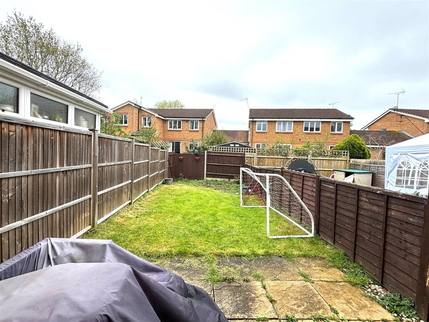 Richmond Close, Farnborough