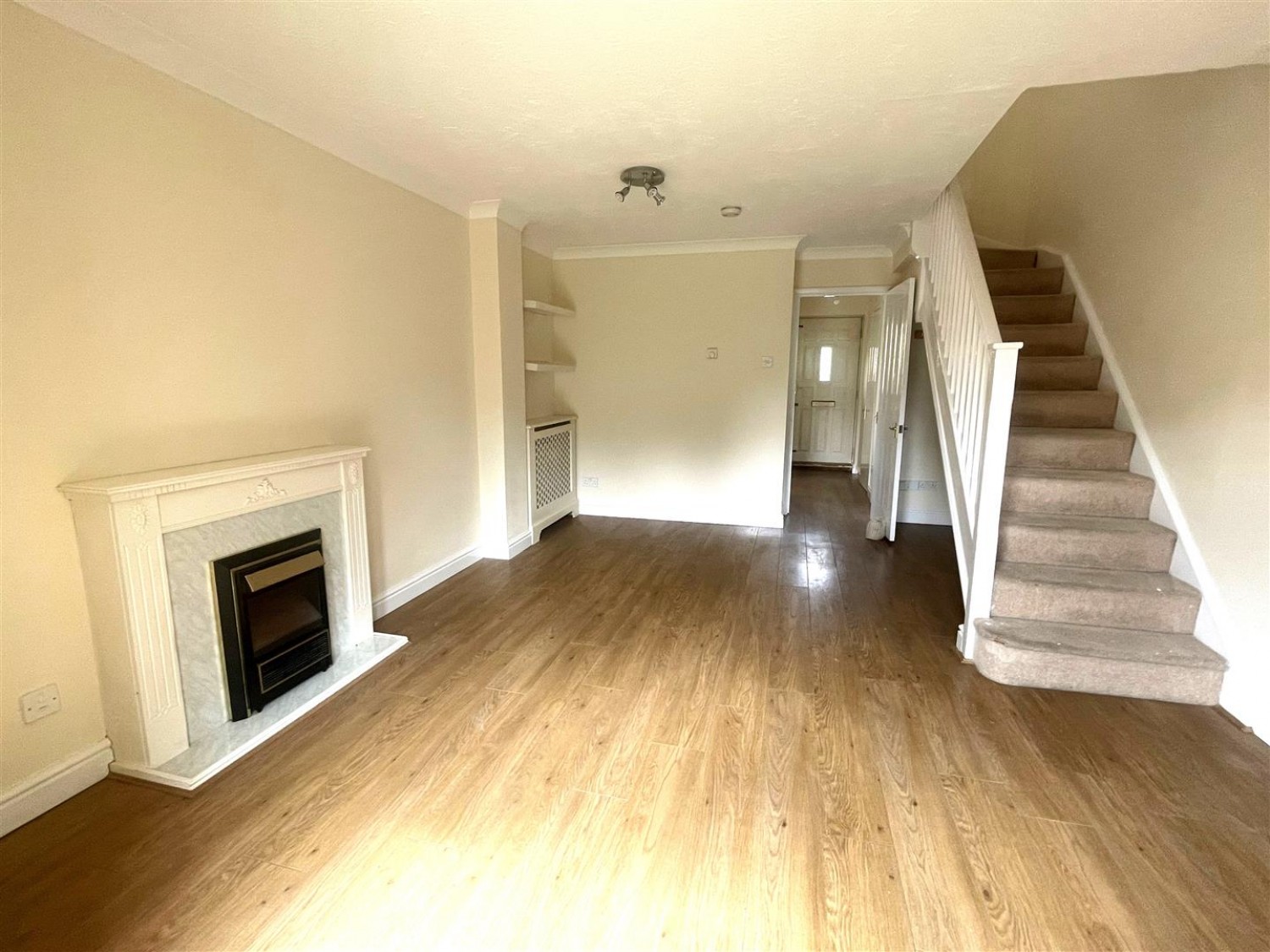 Richmond Close, Farnborough