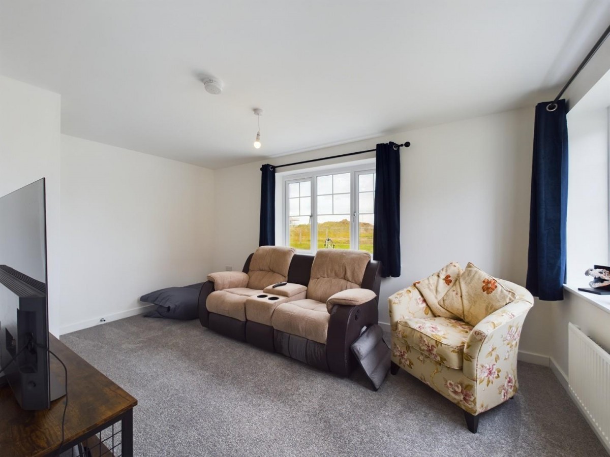 Sunflower Close, Witham St. Hughs, Lincoln