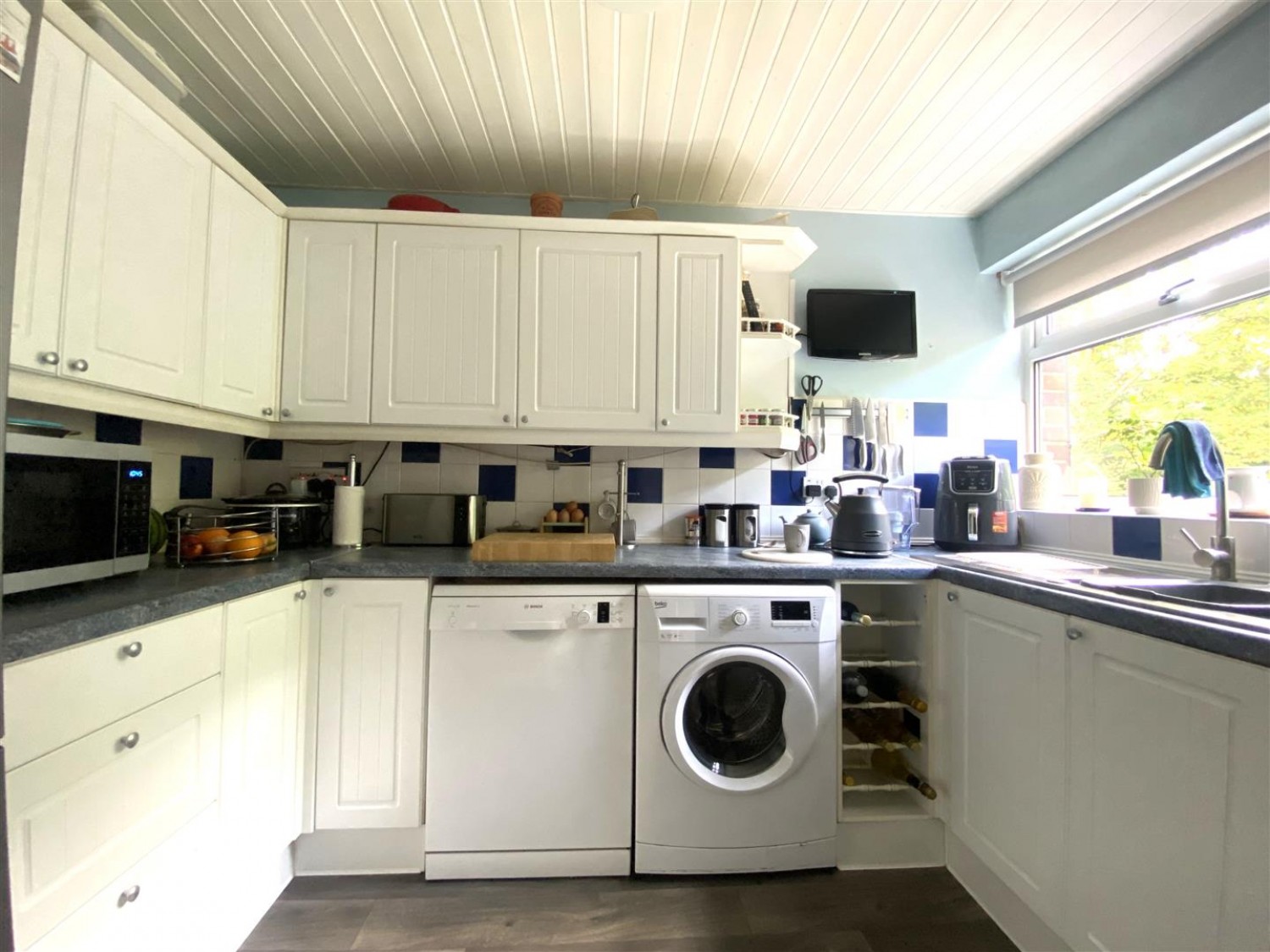 2 bedroom Flat for Sale St. Josephs Road, Aldershot