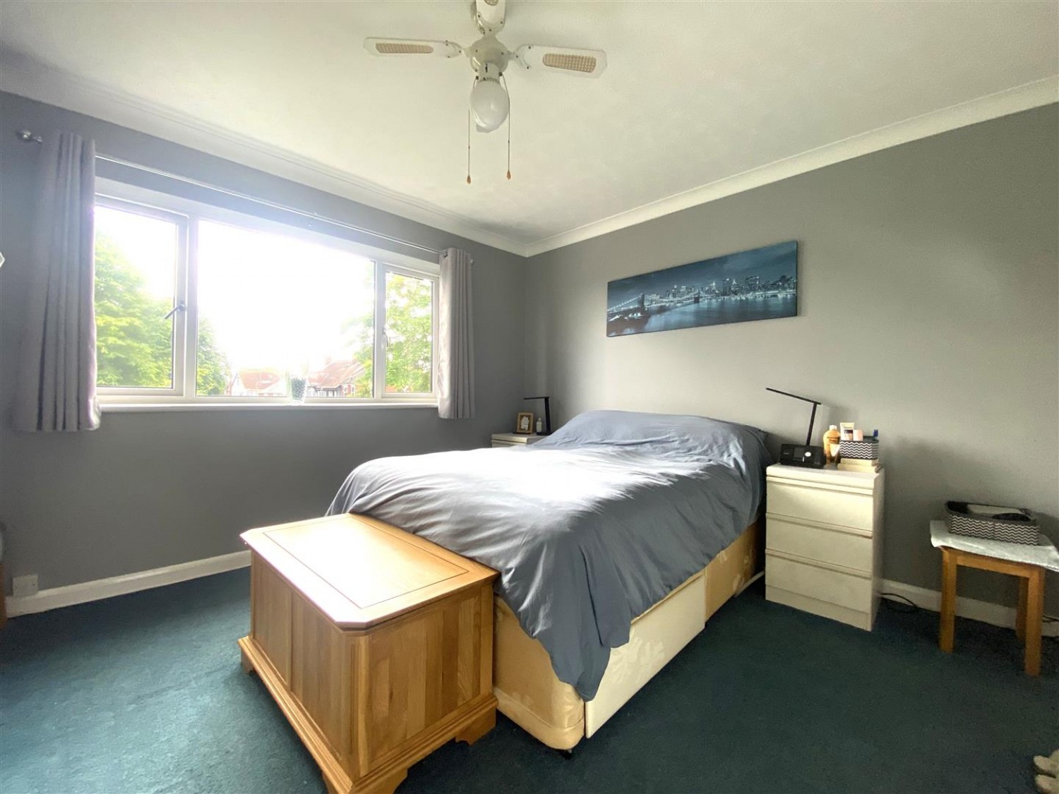 2 bedroom Flat for Sale St. Josephs Road, Aldershot