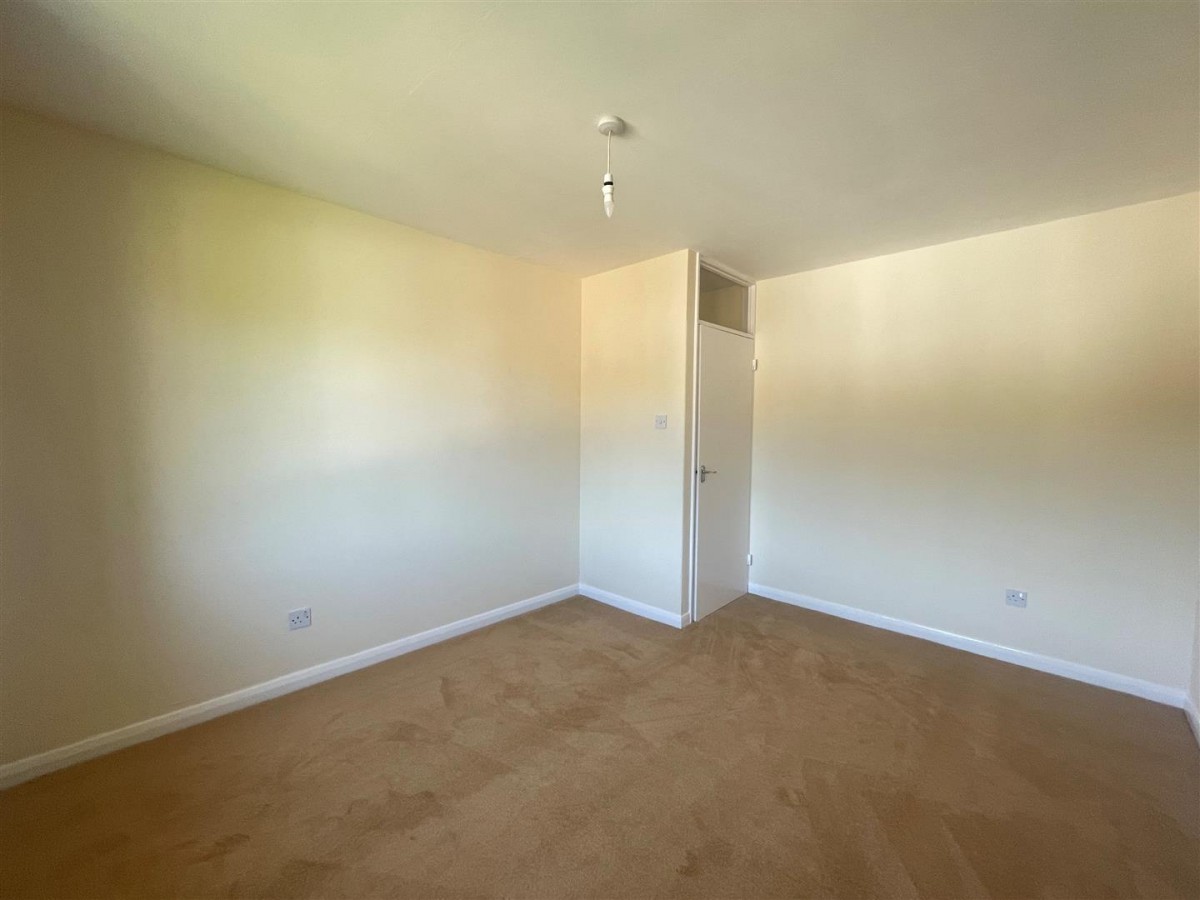 Morris Road, Farnborough