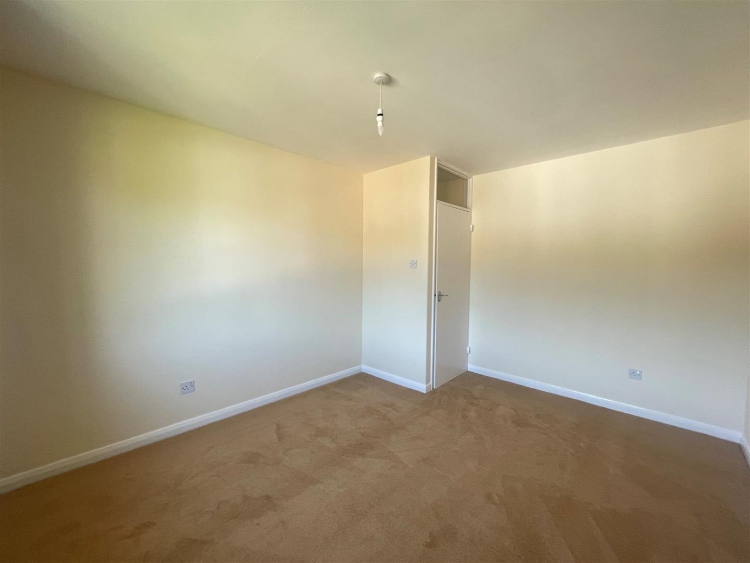 Morris Road, Farnborough