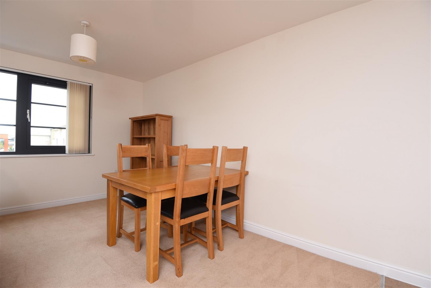 2 bedroom Flat for Letting Wessex Court, Kestrel Road, Farnborough