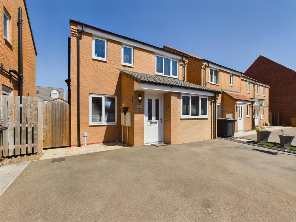 Furnace Close, North Hykeham, Lincoln