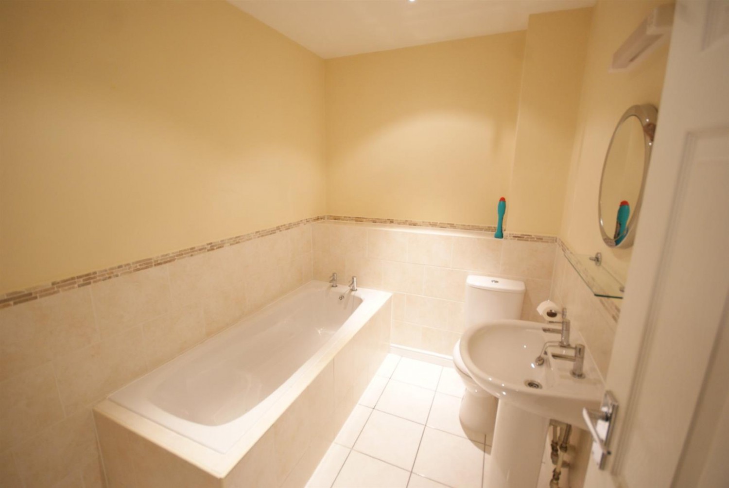 3 bedroom House for Letting St James Place, North Hykeham, Lincoln