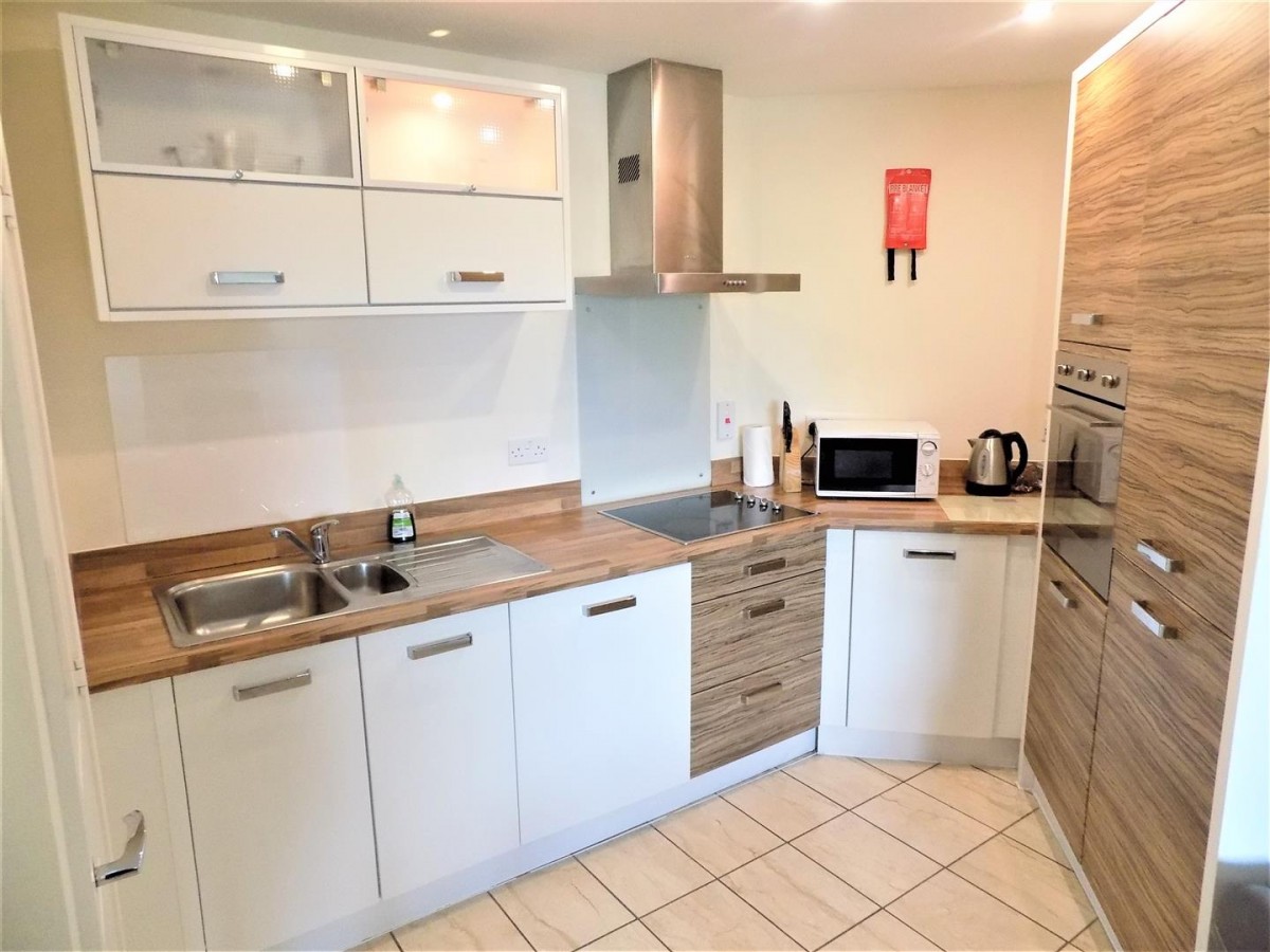 Lynx Court, Wallis Square, Farnborough