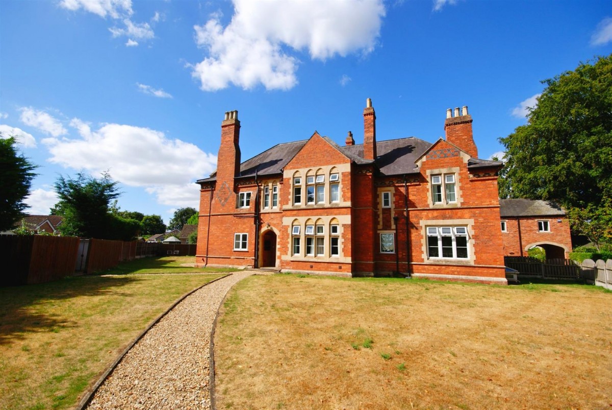 Old Vicarage Gardens, Skellingthorpe