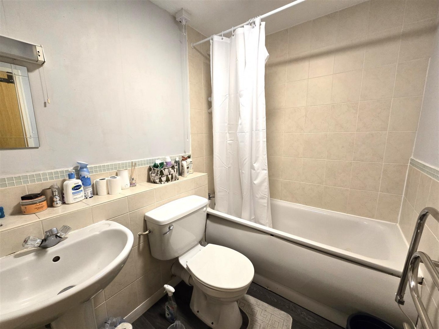 Stratfield House, Birchett Road