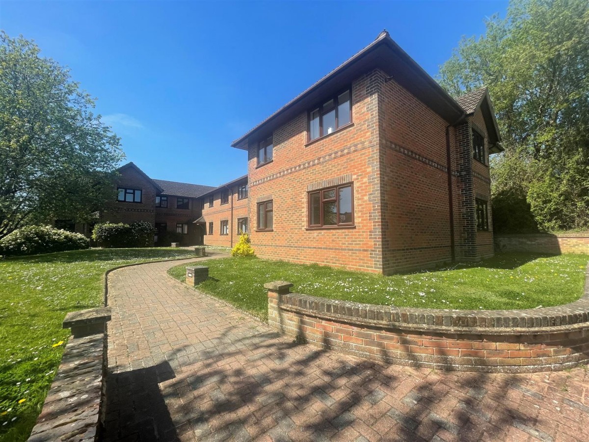 St Davids Court, East Station Road