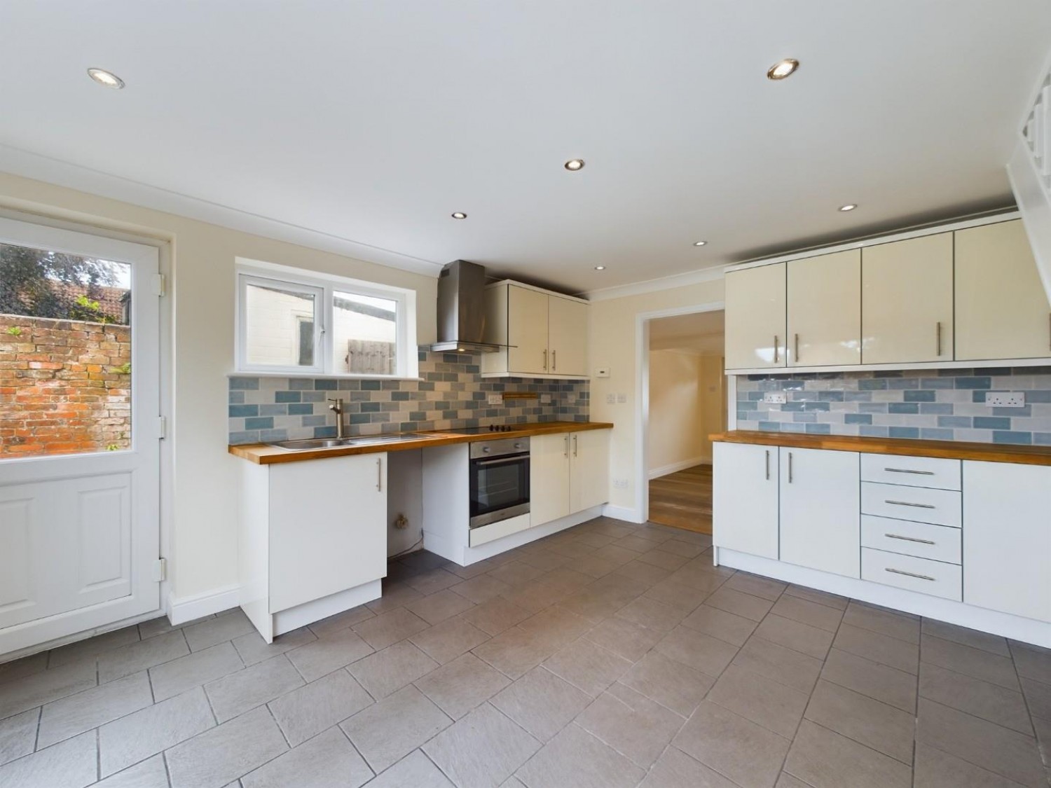 2 bedroom House for Letting High Street, Billinghay, Lincoln