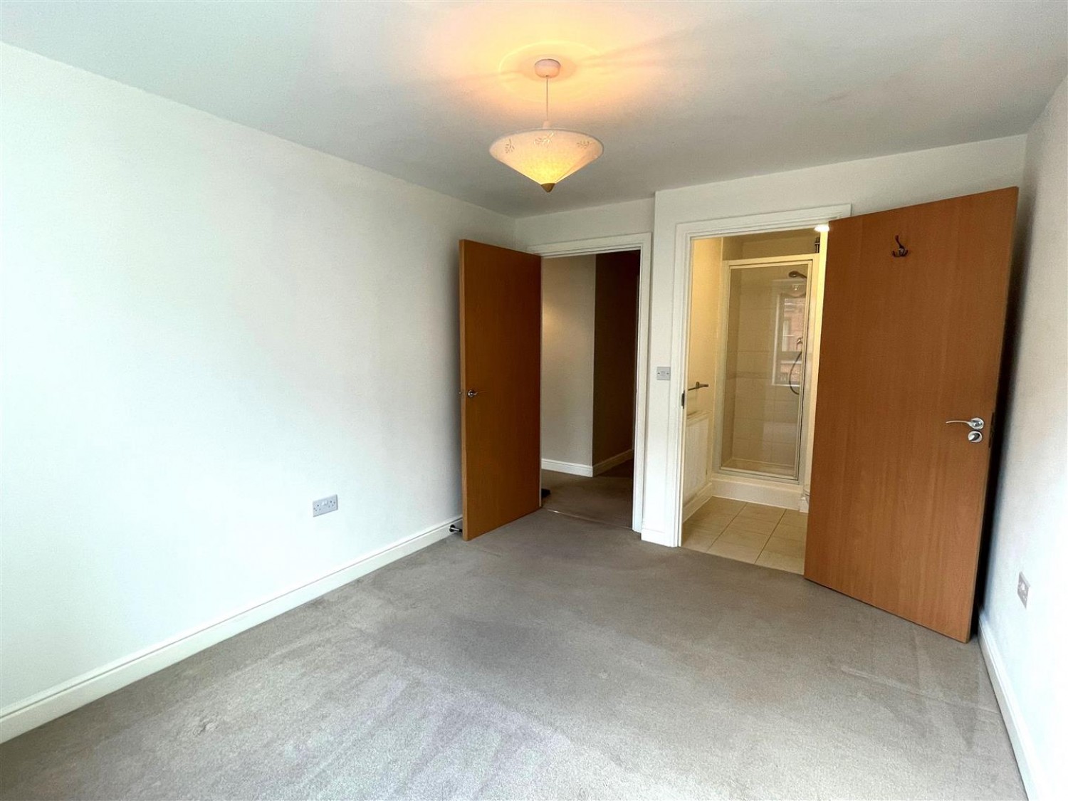 2 bedroom Flat for Letting Coombe Way, Farnborough
