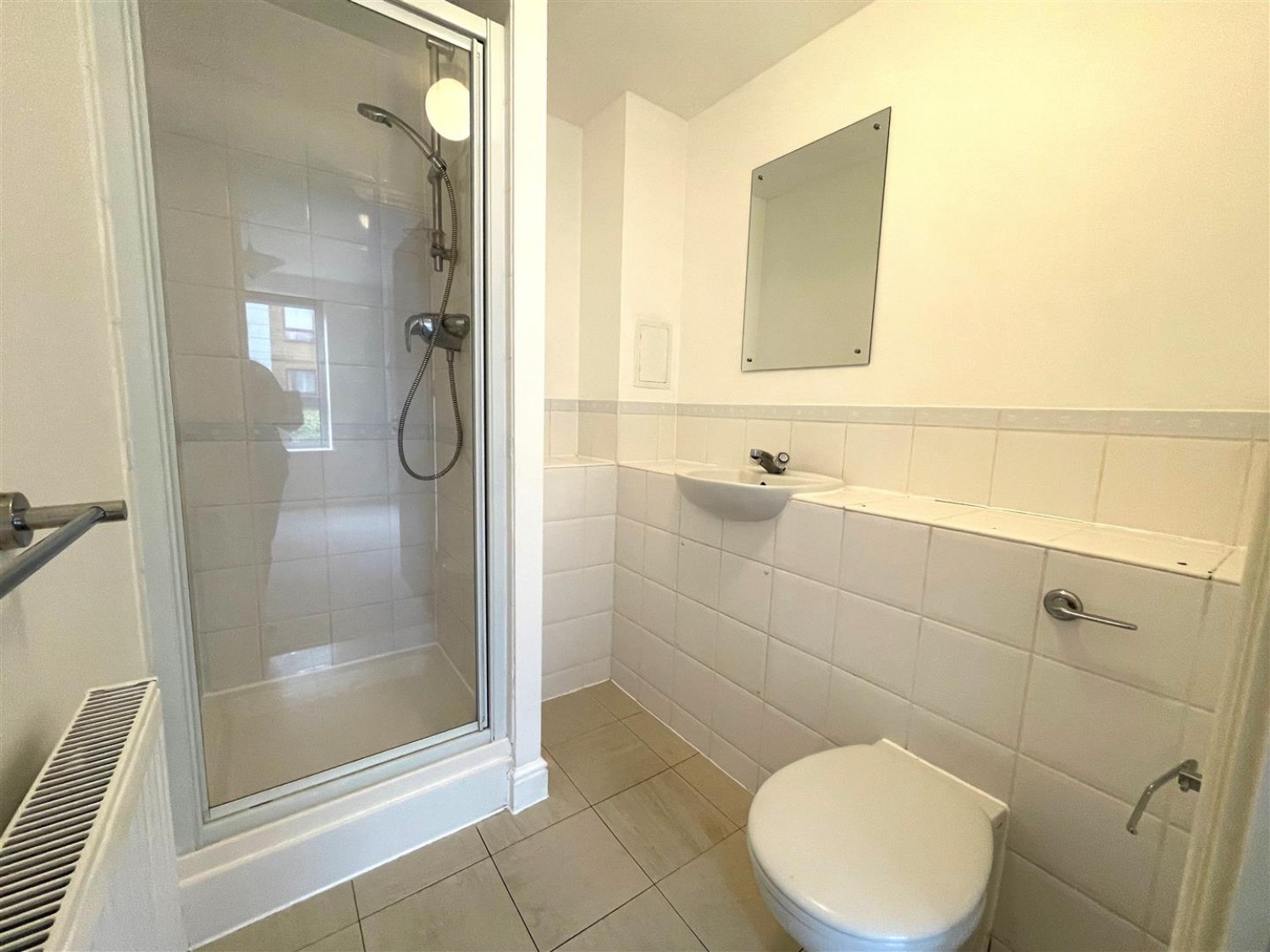 2 bedroom Flat for Letting Coombe Way, Farnborough