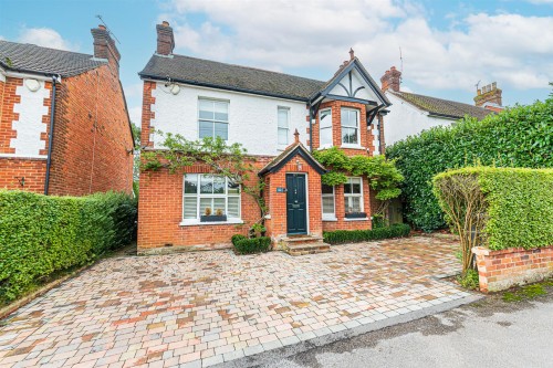 Weydon Hill Road, Farnham
