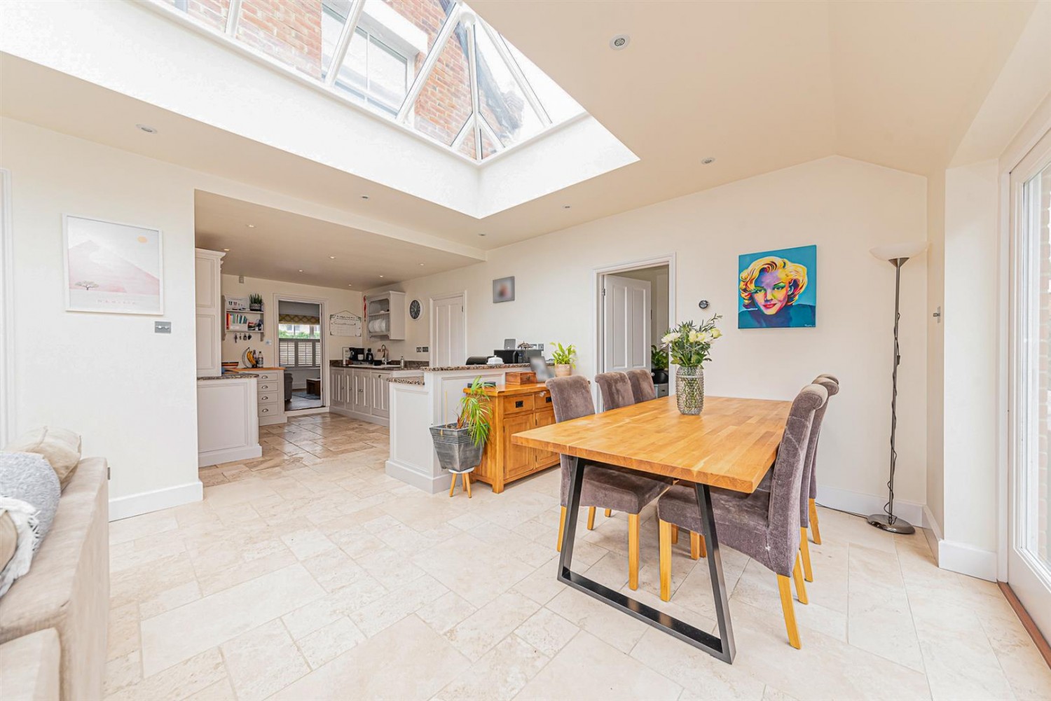 Weydon Hill Road, Farnham