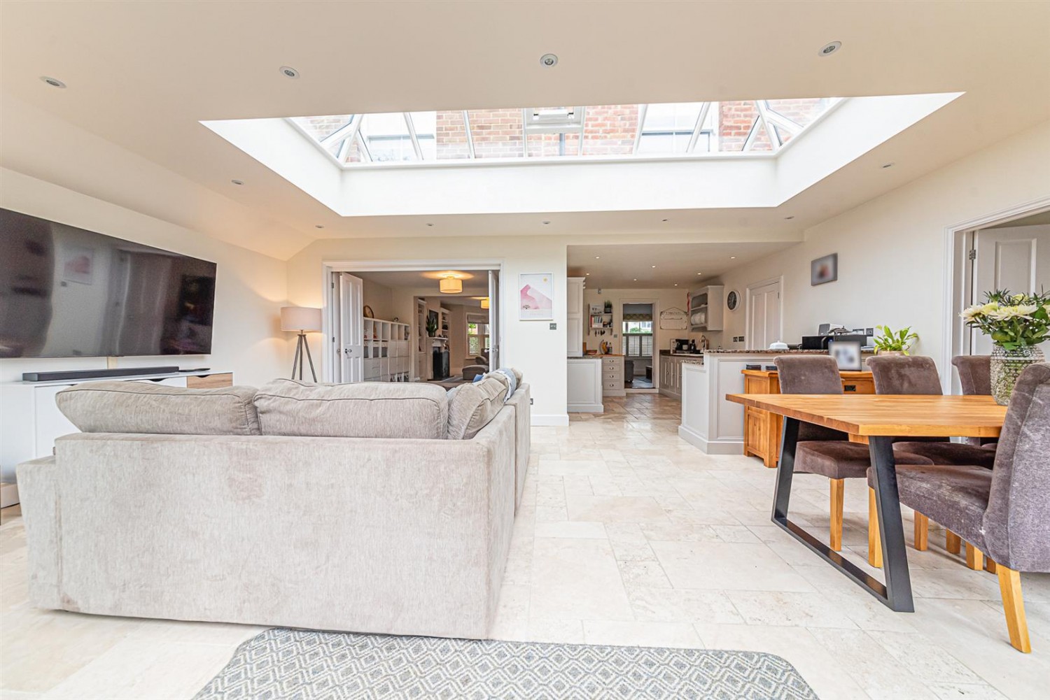 Weydon Hill Road, Farnham