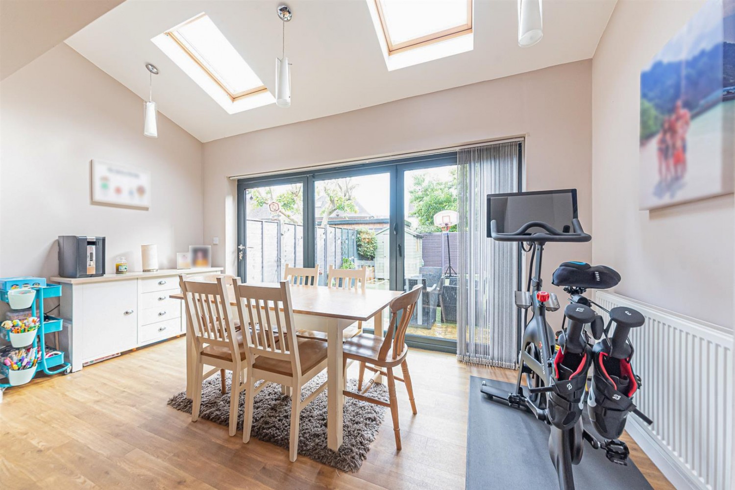 Whites Road, Farnborough