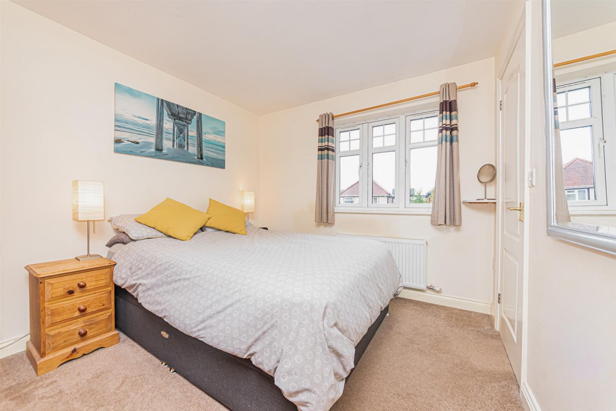 Whites Road, Farnborough