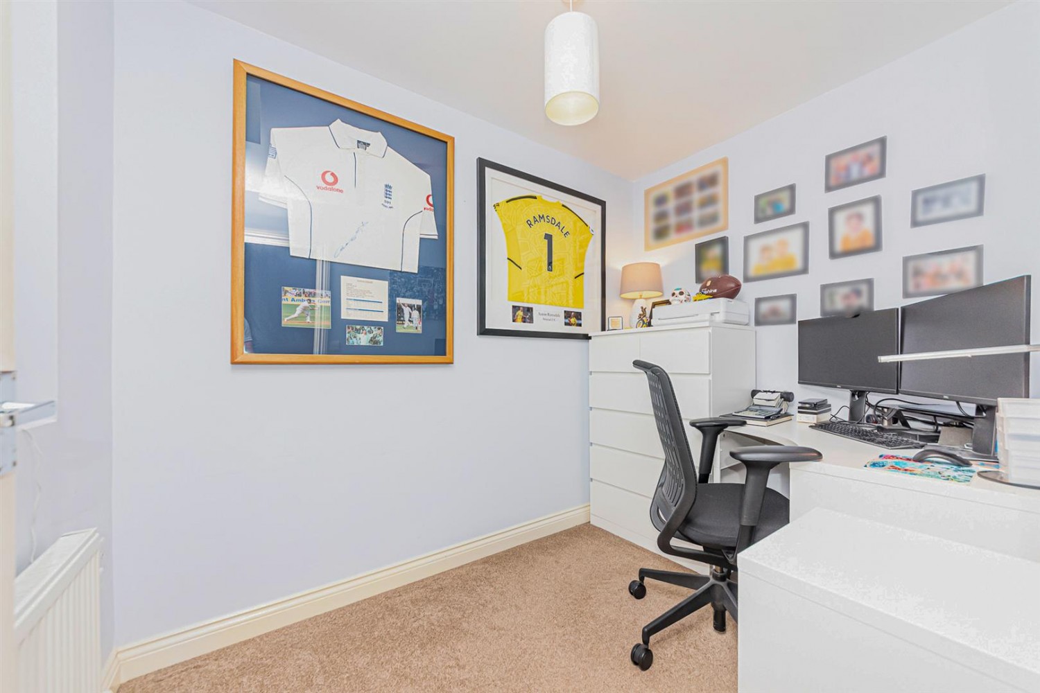 Whites Road, Farnborough