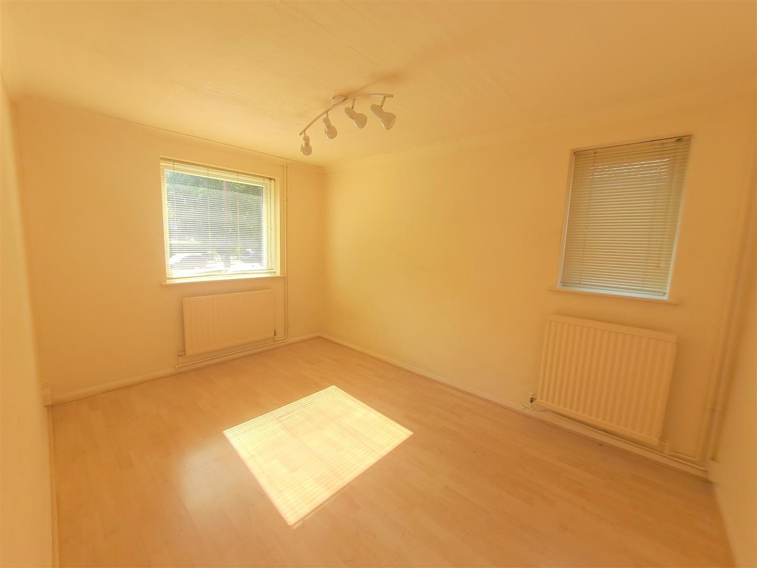 Ratcliffe Road, Farnborough