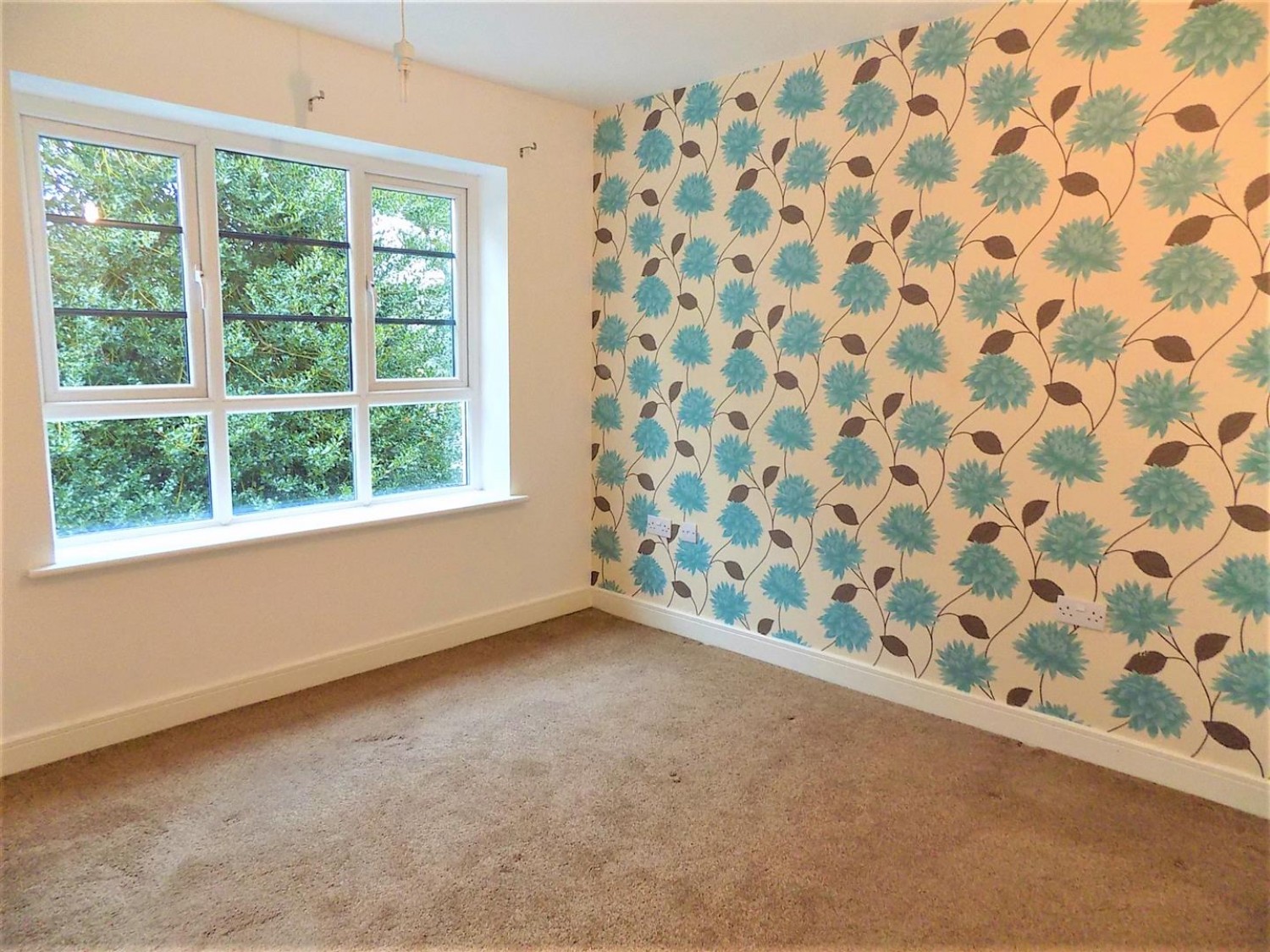 Lynx Court, Wallis Square, Farnborough