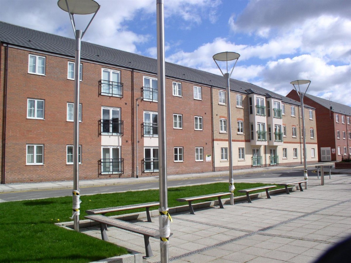 Riverside Drive, Anchor Quay