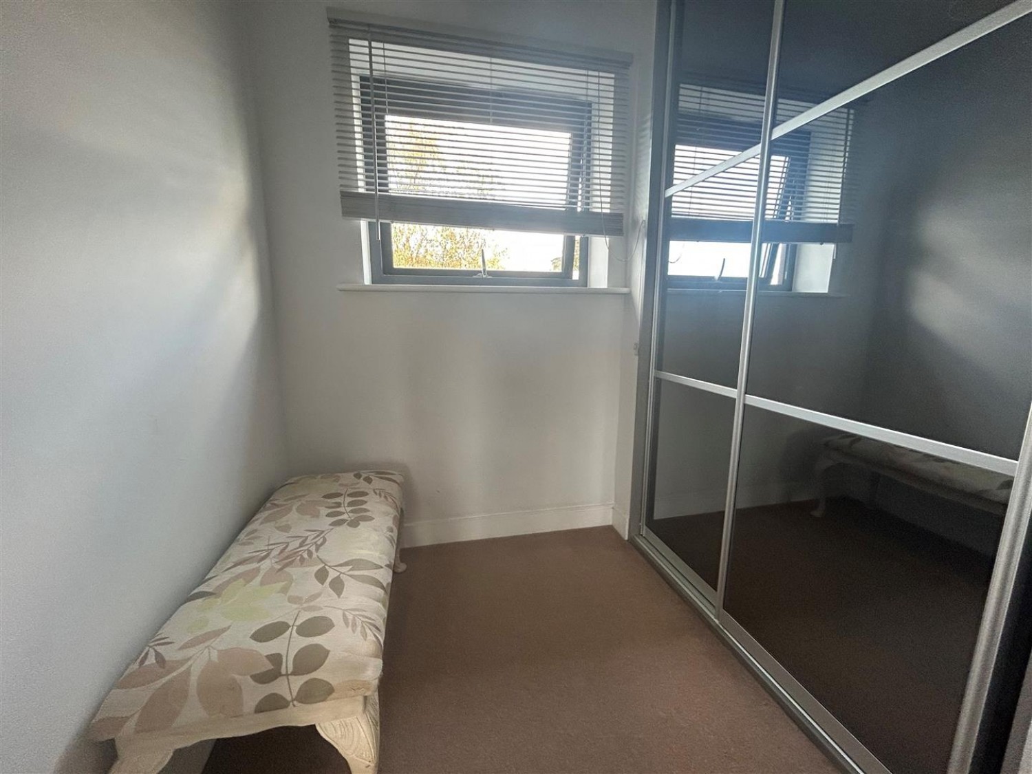 3 bedroom House for Letting Sunderland Place, Farnborough