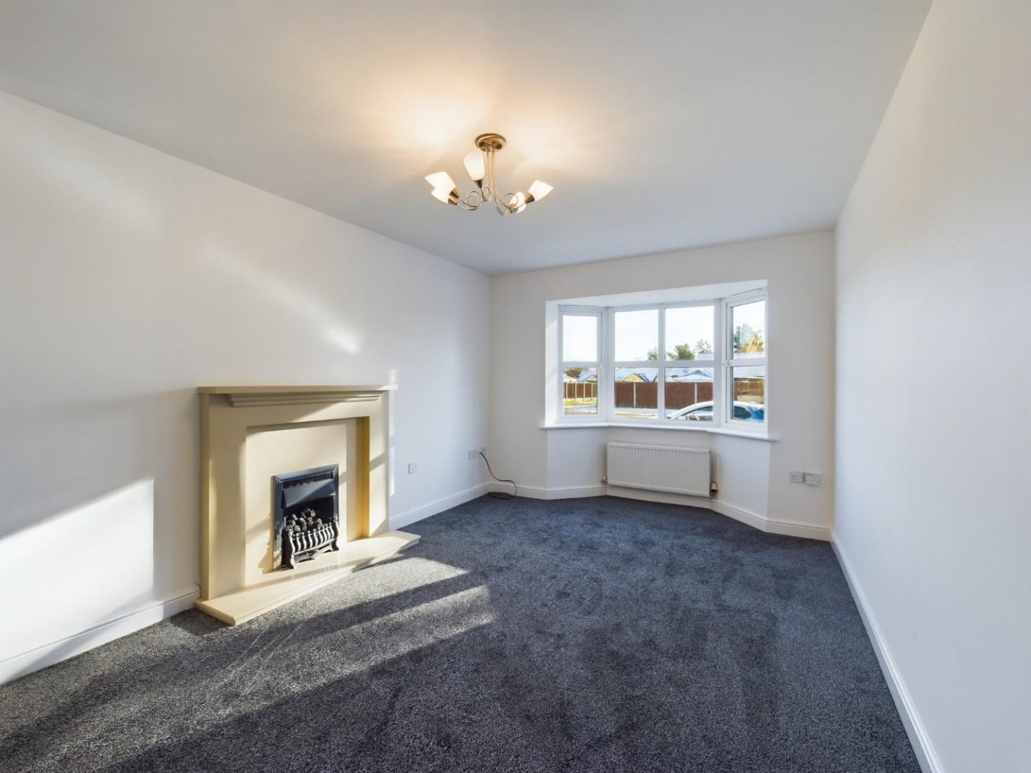 3 bedroom House for Letting Pershore Way, Doddington Park