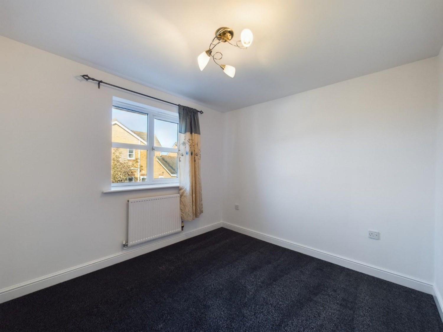 3 bedroom House for Letting Pershore Way, Doddington Park